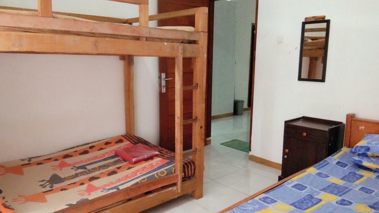 Jiddan Syariah Redpartner Hotel Lembang Exterior foto